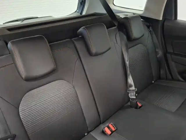 Dacia Duster tce 150 fap 4x2 edc — photo 25