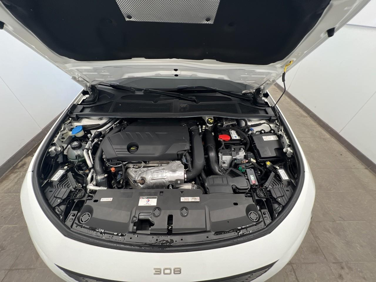 Peugeot 308 phev 180 e-eat8 active pack — photo 14