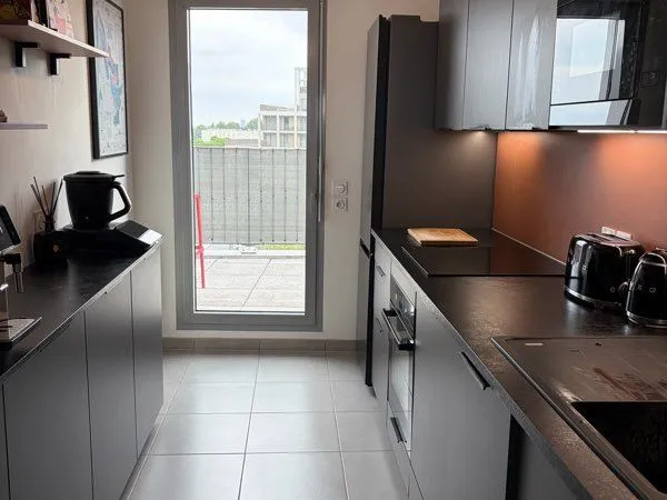 Appartement T4 . 3 chambres . 84m2 . Étage 4/5