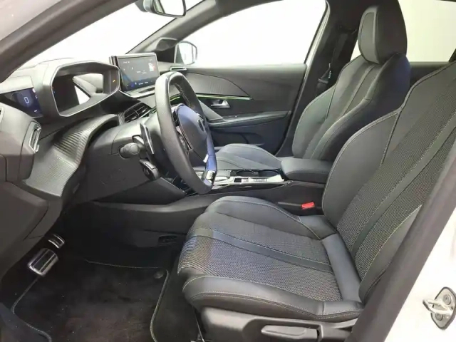 Peugeot 208 hybrid 110 e-dcs6 — photo 50