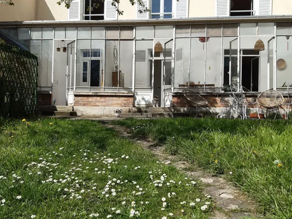 Maison 7 pièces 220 m²