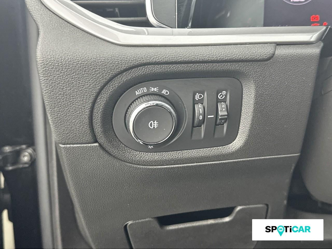 Opel Grandland 1.2 turbo 130ch gs line — photo 18