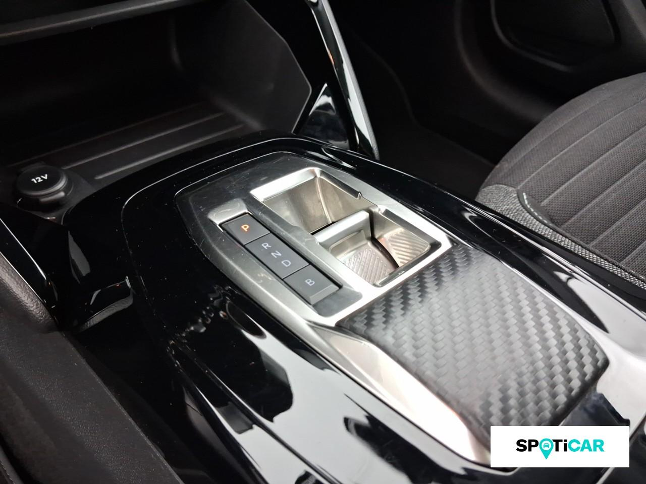 Peugeot 208 e-208 136ch style — photo 14