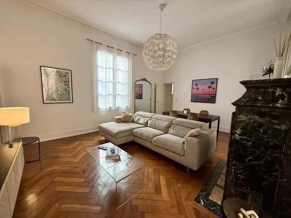 127 m2 d'élégance haussmannienne à Carcassonne