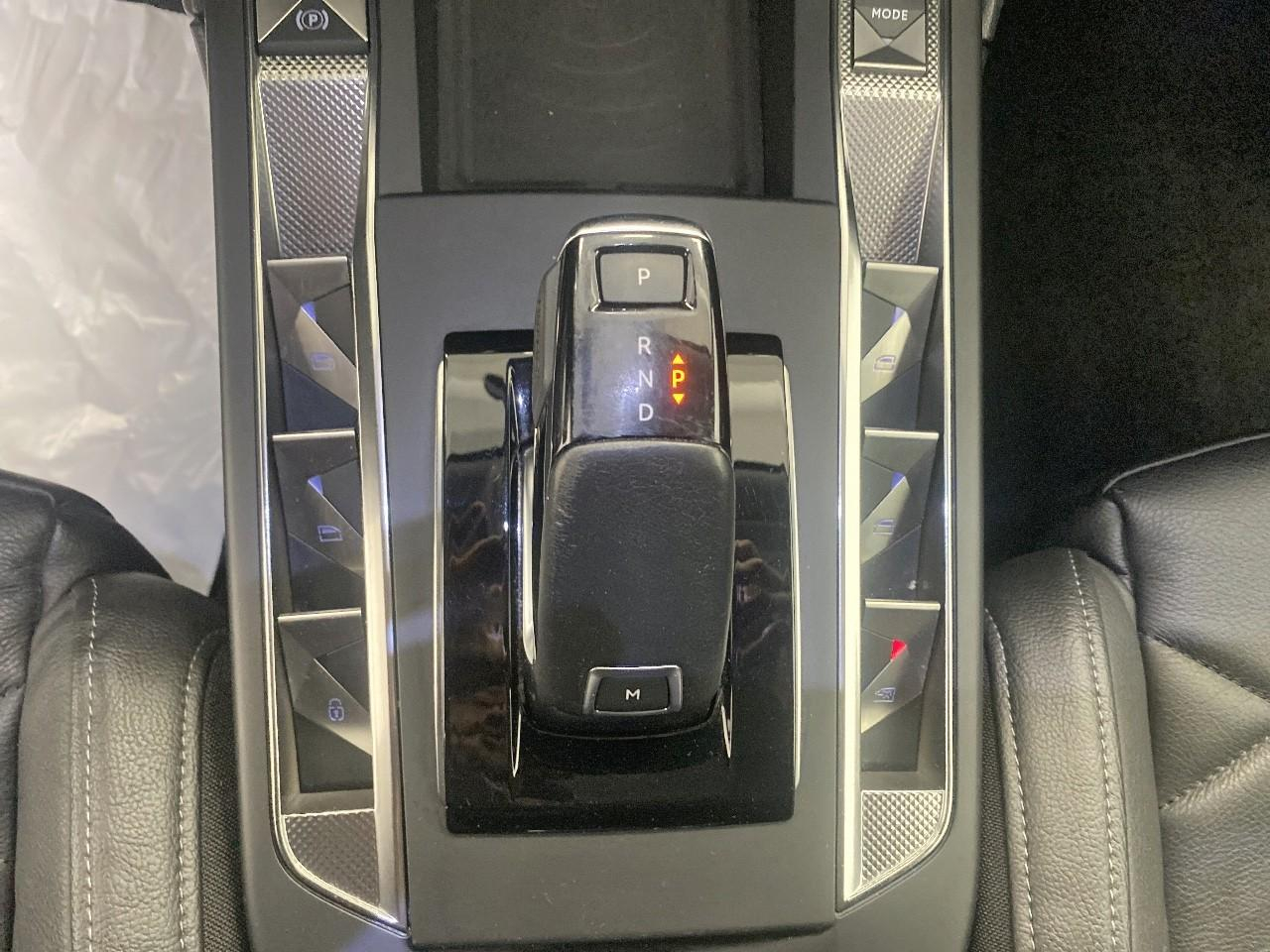 Ds Ds 3 crossback bluehdi 130 eat8 faubourg — photo 17