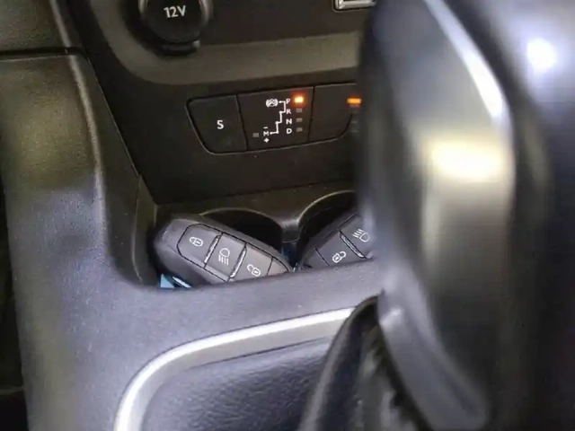 Citroën C3 puretech 110 s&amp;s eat6 — photo 14