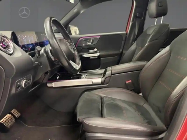 Mercedes Glb 200 d amg line — photo 36
