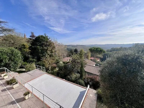 Maison 5 pièces 165 m²