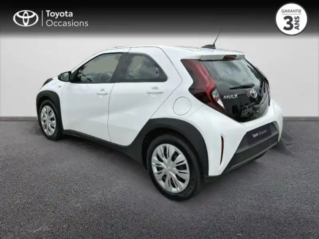 Toyota Aygo X 1.0 vvt-i 72ch dynamic — photo 2