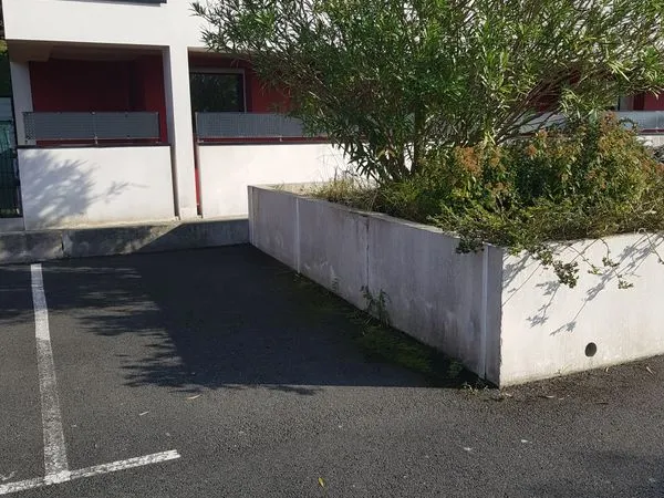 3 places de parking