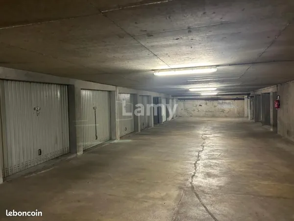 Garage/box 8 m² Besancon