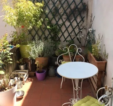 T2 avec terrasse rue croix verte