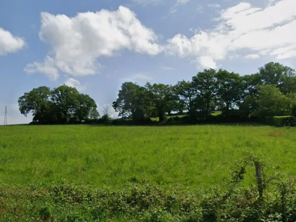 Grand terrain constructible