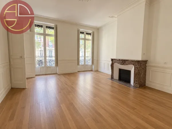 Bureaux 195 m²