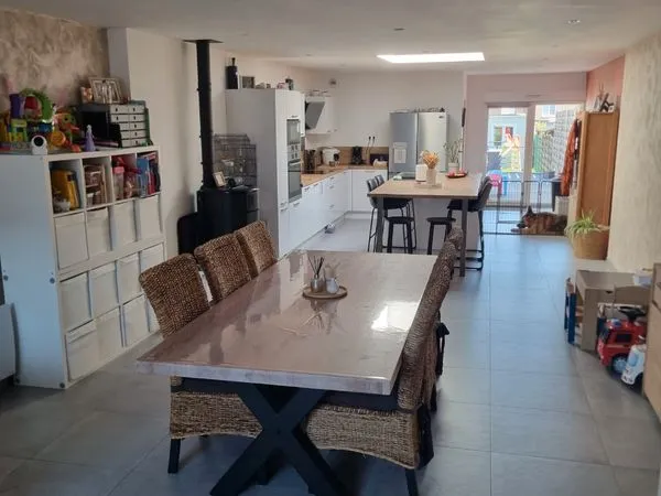 Maison entièrement rénovée bon secteur