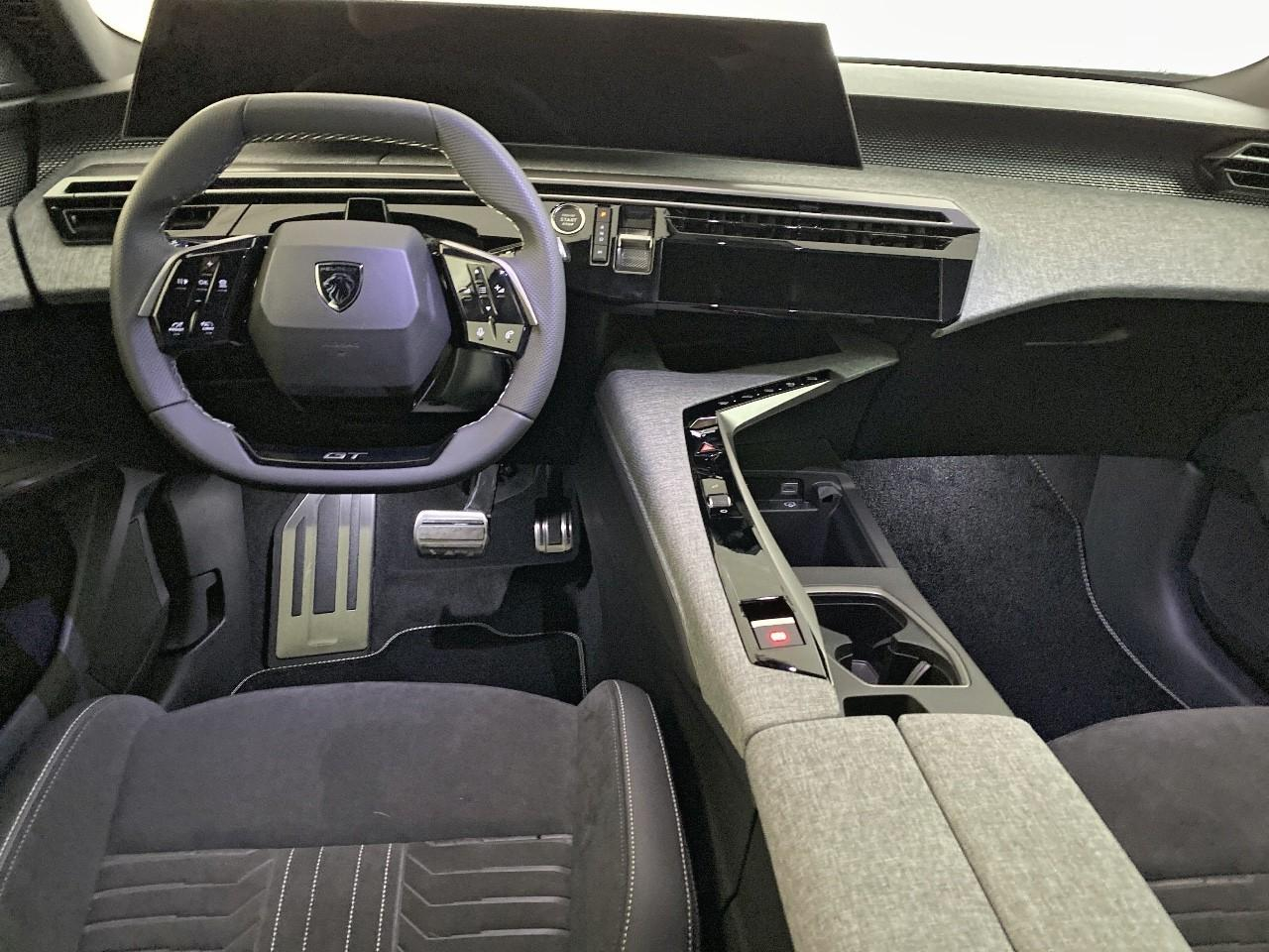 Peugeot 5008 hybrid 145 ch e-dcs6 gt — photo 8
