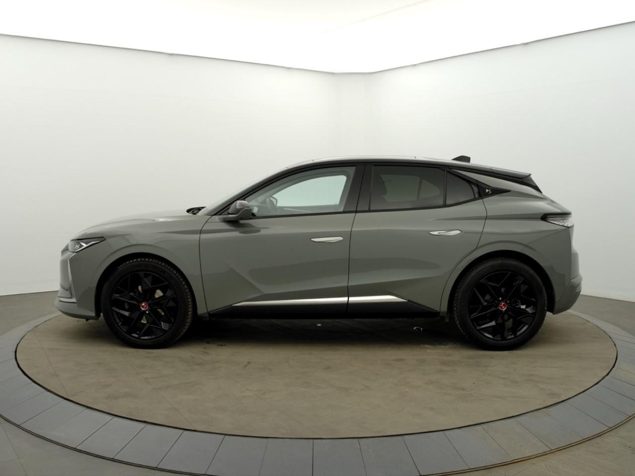 Ds Ds 4 puretech 130 eat8 performance line+ — photo 2