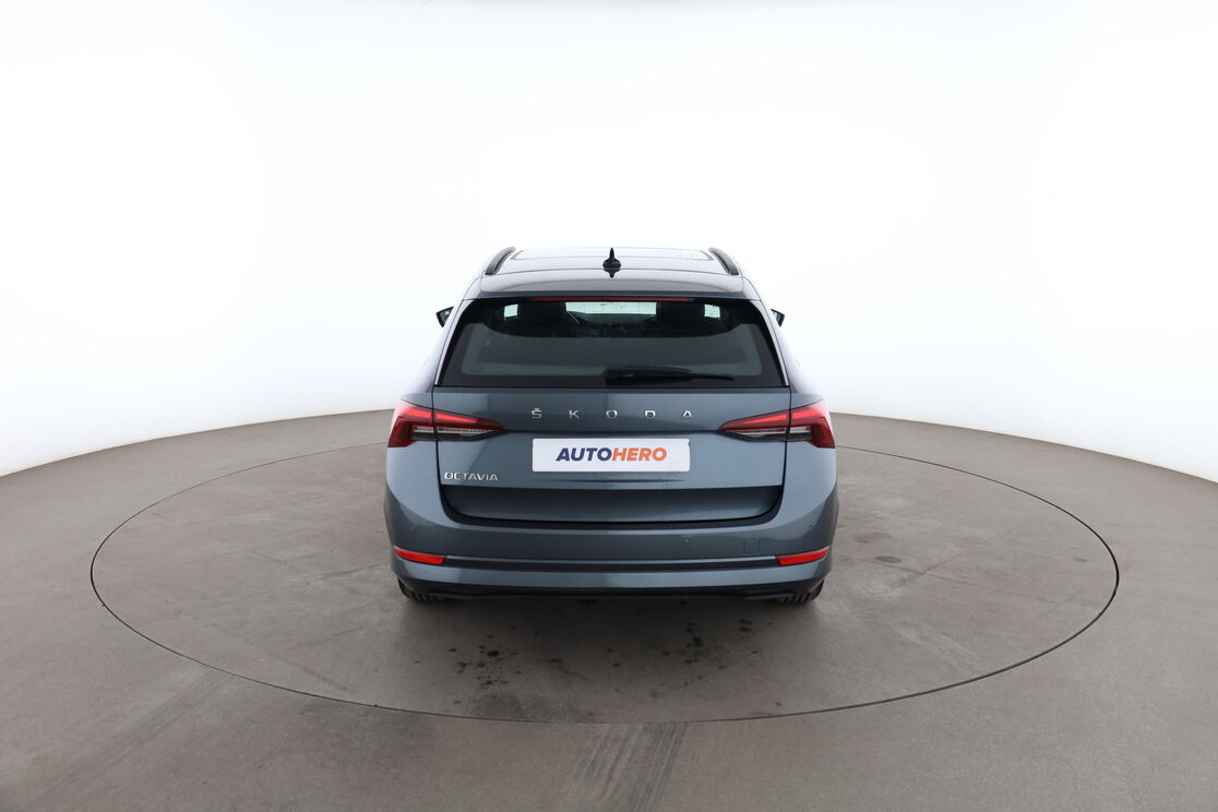 Skoda Octavia Combi 2.0 TDI SCR Business DSG7 — photo 4