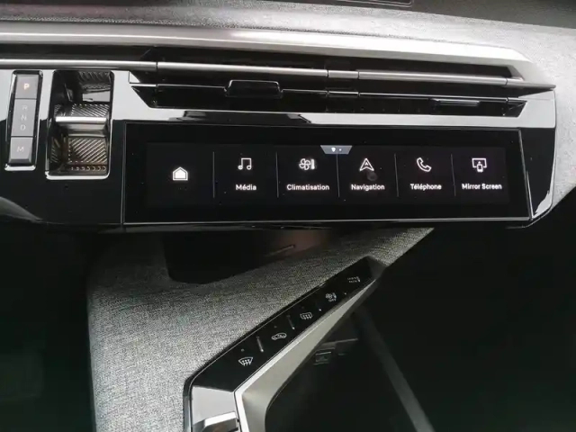 Peugeot 5008 hybrid 136 e-dcs6 — photo 17