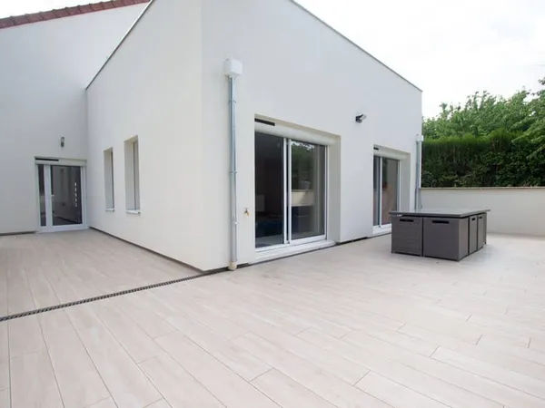 Maison 6 pièces 210 m²