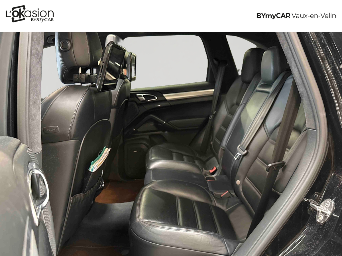 Porsche Cayenne 4.8 V8 — photo 16