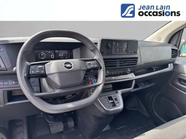 Opel Vivaro fgn taille m bluehdi 145 s&amp;s eat8 — photo 18
