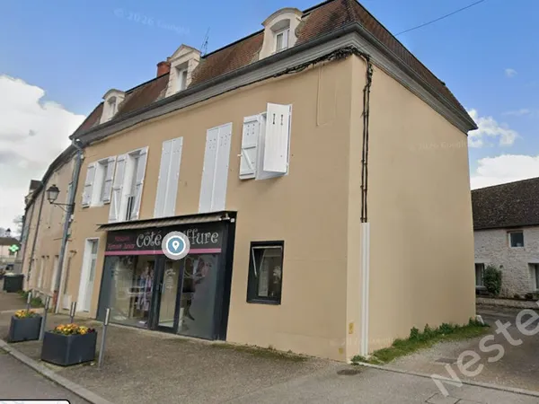 Local commercial à vendre au centre de Fontaines - Opportunité d'investissement
