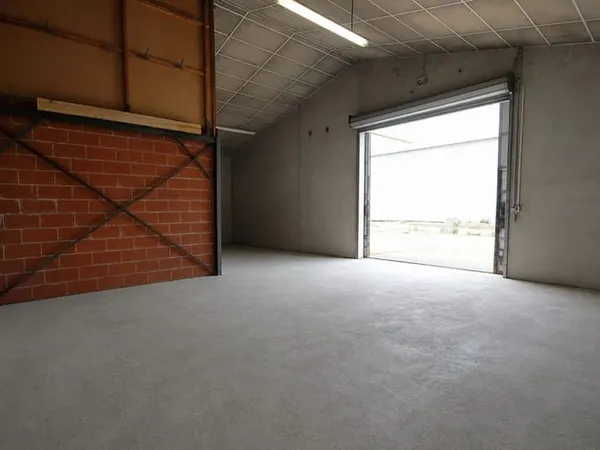 Local commercial 75 m²