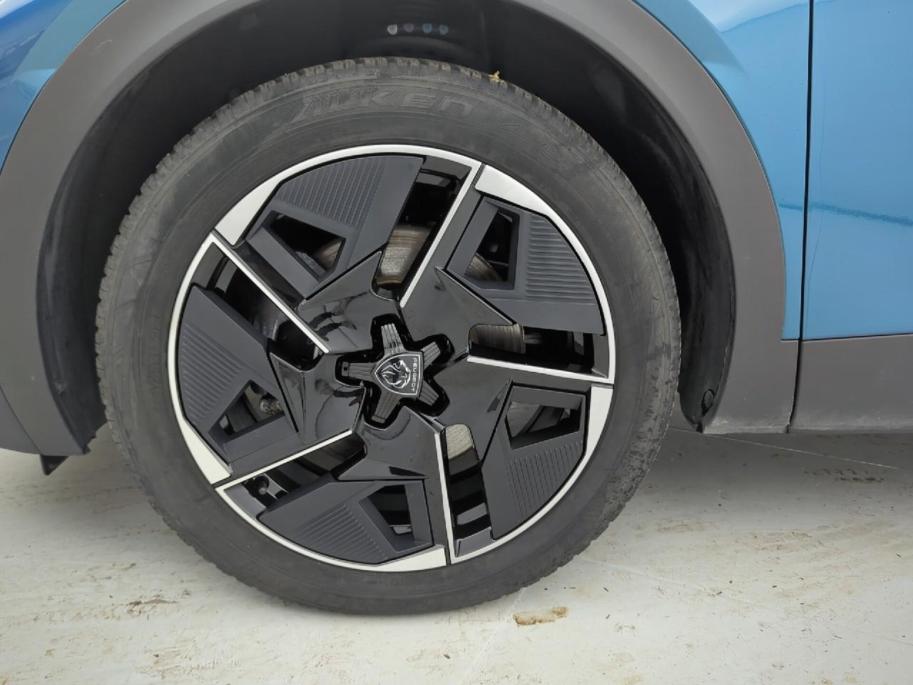 Peugeot 408 phev 225 e-eat8 allure pack — photo 27