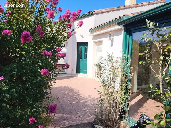 Jolie villa T4 de 126 m² sur un terrain arboré sans vis-à-vis