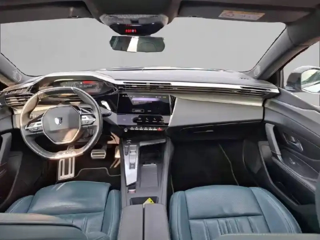 Peugeot 408 phev 225 e-eat8 — photo 8