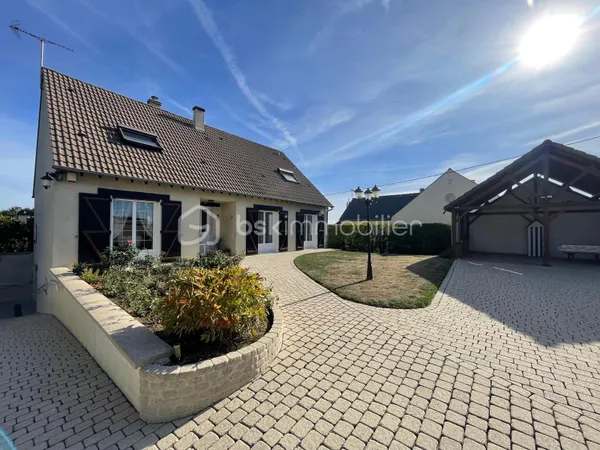 Maison 7 pièces 196 m²