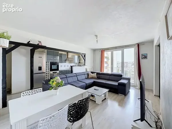 Appartement centre ville de Meaux - proche pâtis - F3 - 2 chambres - balcon - cave - stationnement e