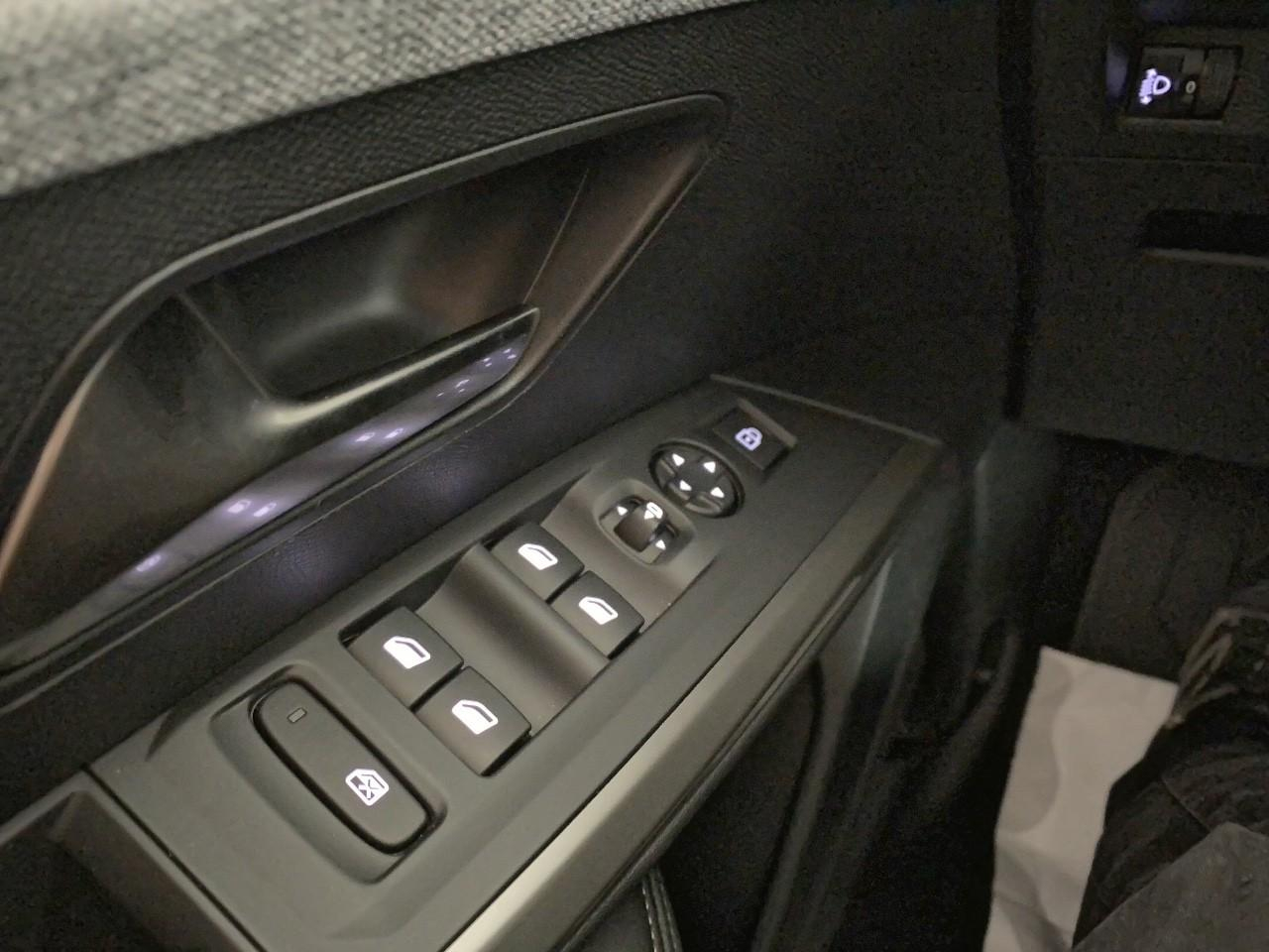 Peugeot 3008 hybrid 145 e-dcs6 allure — photo 20