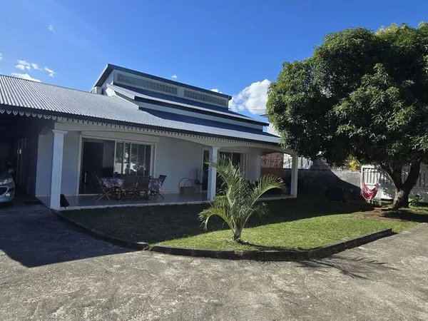 Maison 5 pièces 100 m²