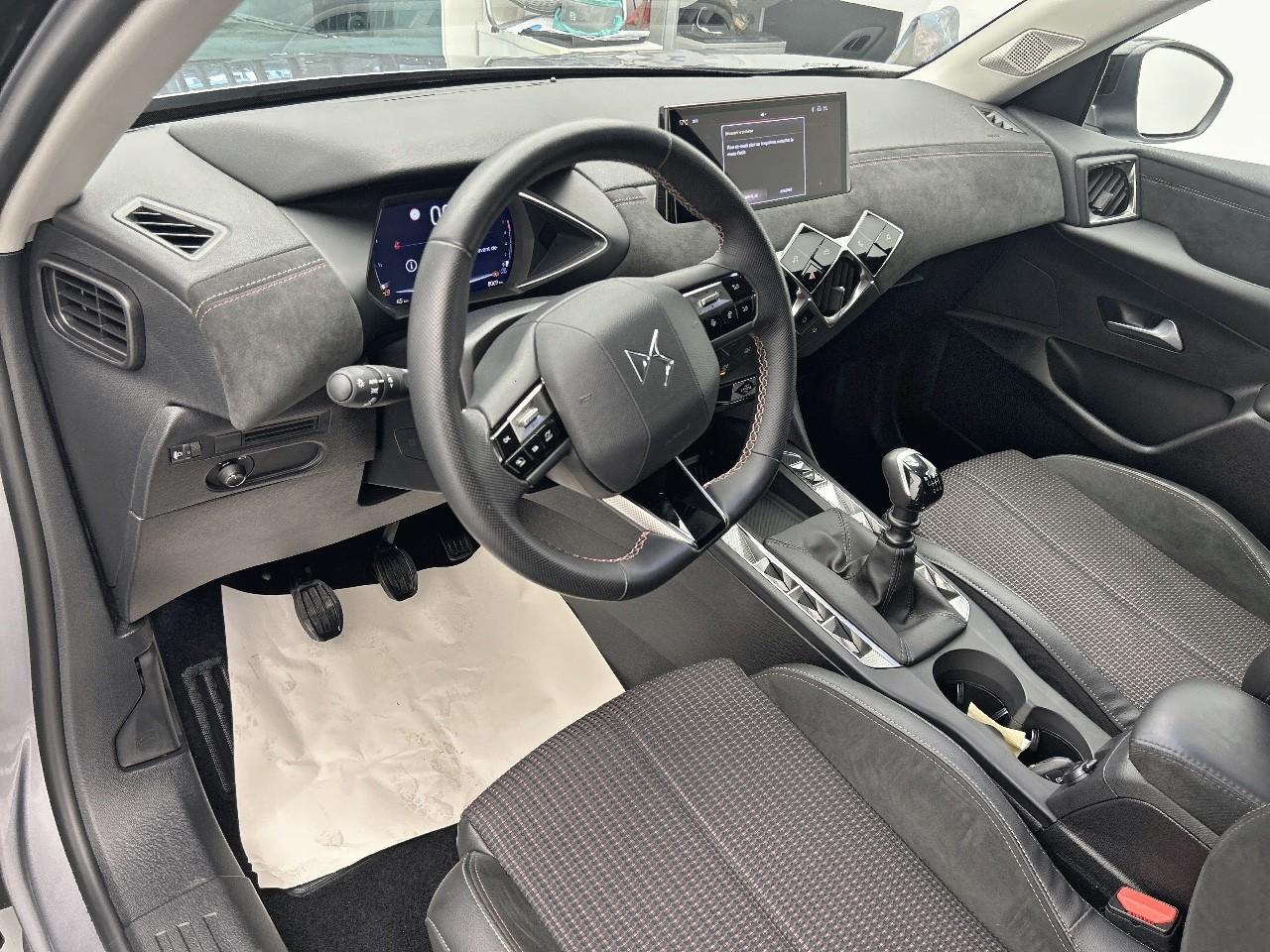 Ds Ds 3 puretech 100 bvm6 performance line — photo 9