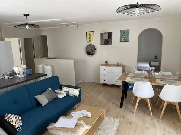 Studio 1 pièce 62 m²