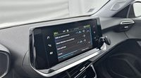 Peugeot 2008 e-2008 136ch Allure — photo 13
