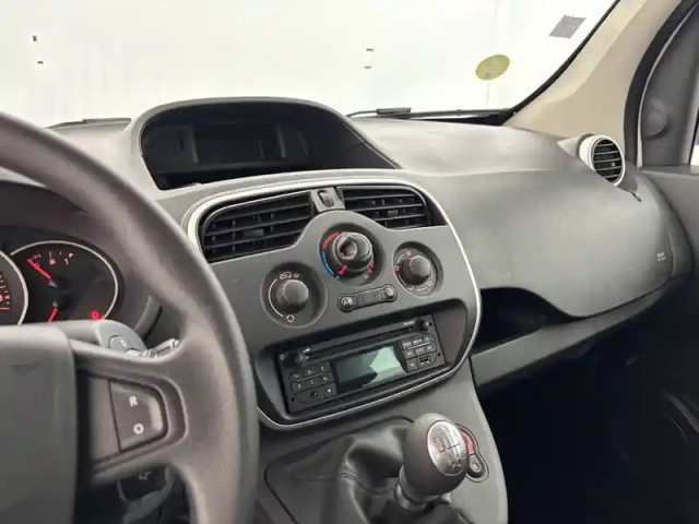 Renault Kangoo blue dci 95 — photo 21