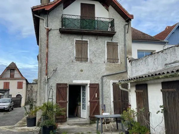 Immeuble 4 pièces 180 m²