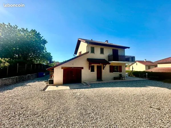 Maison familiale 3 chambres avec vue lac - secteur calme proche nature