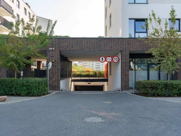 Parking 12 m²