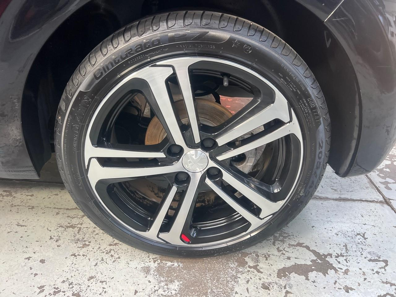 Peugeot 208 puretech 110ch s&s bvm6 gt line — photo 13