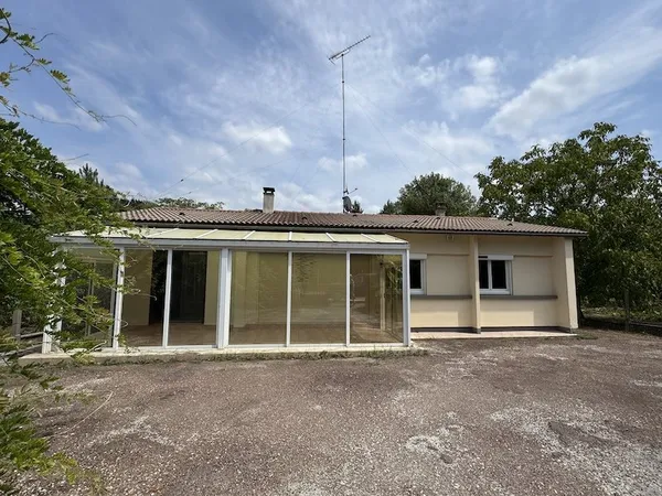Maison individuelle avec jardin 1800m2