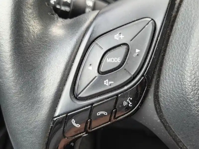 Toyota C-Hr 122h design — photo 24