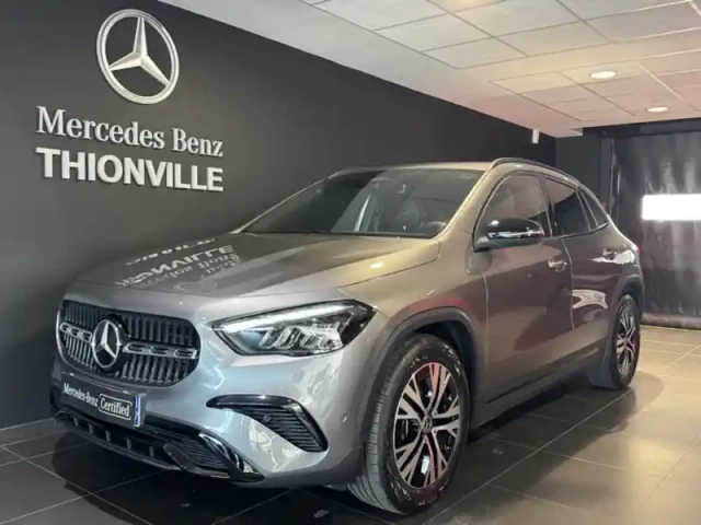 Mercedes Gla 200 d progressive line — photo 36