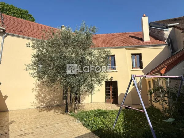 Maison Fontenay En Parisis 6 pièce(s) 137 m2