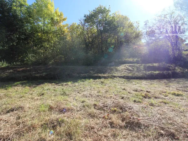 A vendre un terrain constructible de 638m²