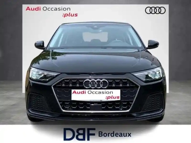 Audi A1 25 tfsi 95 ch s tronic 7 design — photo 7