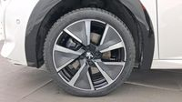 Peugeot 208 e-208 136ch GT — photo 11